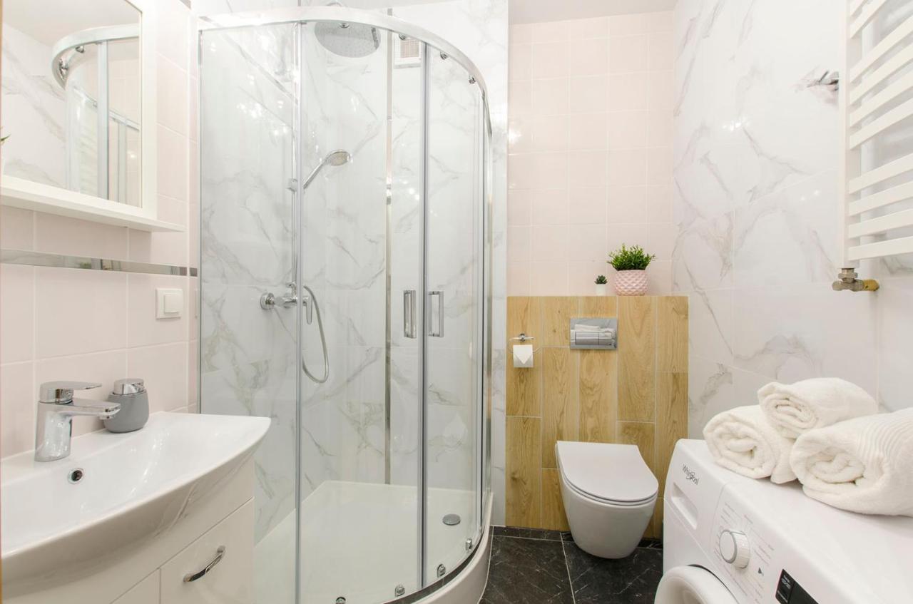 Aparthouse Deluxe Lodz  Luaran gambar