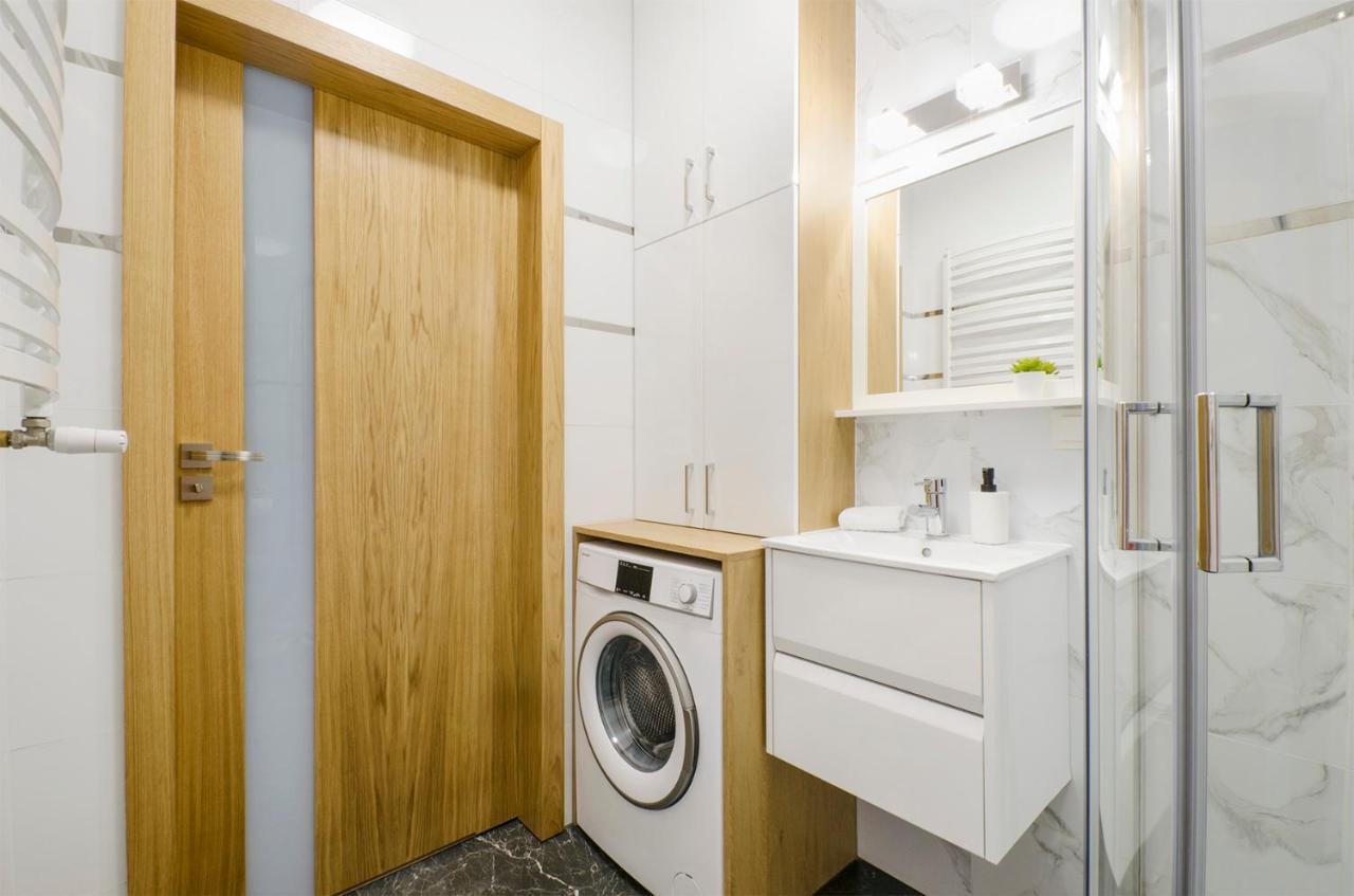 Aparthouse Deluxe Lodz  Luaran gambar